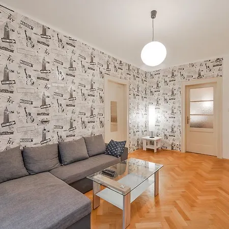 Family 4 10 Mins From Old Town Center * Прага